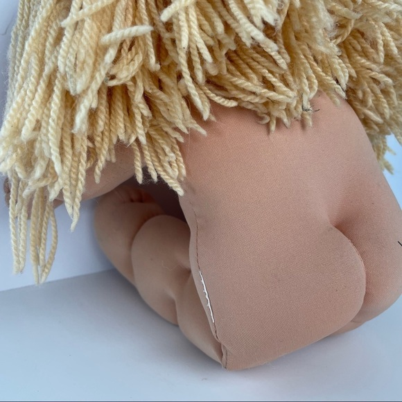 Vintage Cabbage Patch Kid Doll - Picture 3 of 11